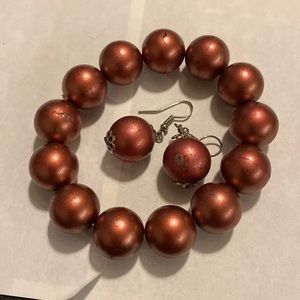 Earring and bracelet set